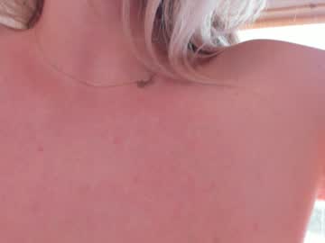 girl
        ellaxstar cam image #4167828