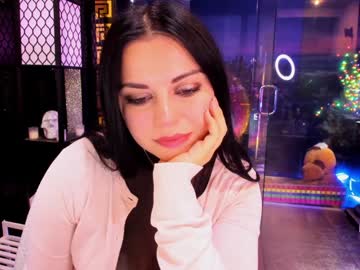 girl
        alma_pearl cam image #5646794