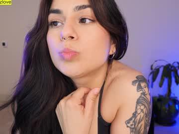 girl
        doubedeesarai cam image #6973328
