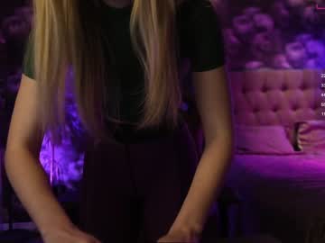 girl
        angeellina cam image #1223903