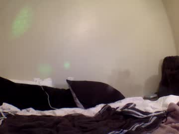 couple
        mandm23 cam image #3353002