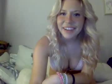 girl
        xprettyinpinkx cam image #1695264