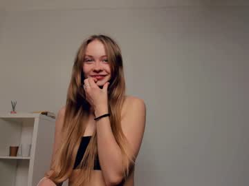 girl
        gust_ofwind cam image #3123320