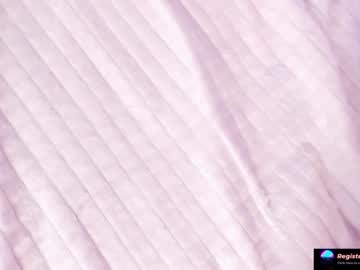 girl
        emmy_gold_ cam image #661228