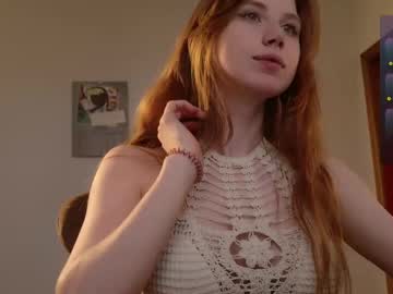 girl
        pathos_of_things cam image #6768904