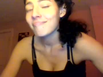 girl
        lexysexy_ cam image #1285808