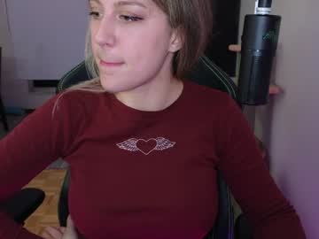 girl
        alexa_dream cam image #4337068