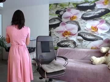 girl
        jennycutey cam image #3381897