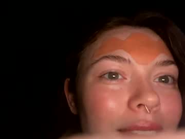 girl
        emersoncane cam image #4747561