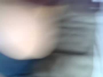 couple
        ozzykrystal cam image #1141720