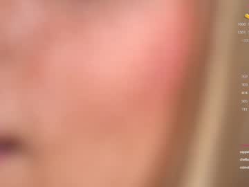 girl
        artease cam image #3433810