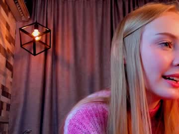 girl
        lolliis cam image #2849457