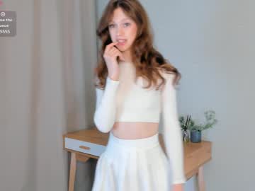 girl
        cwenhardey cam image #5897244