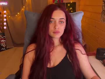 girl
        ps4pro cam image #3342248