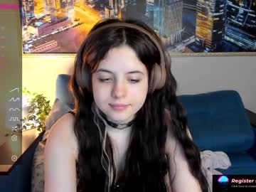 girl
        nessa_more cam image #558163