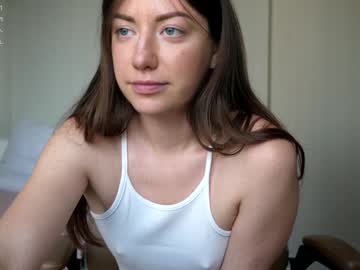 girl
        ronny_ponny cam image #4582682