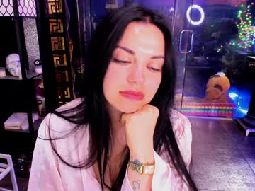girl
        alma_pearl cam image #6940112