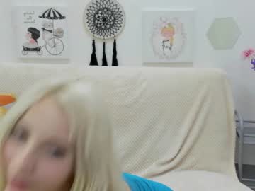 girl
        alanamilk cam image #882469