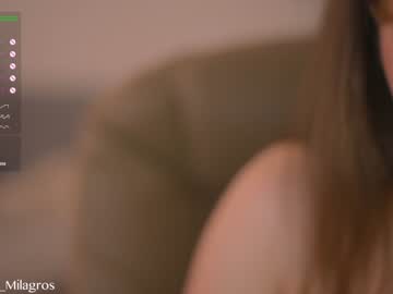 girl
        mia_milagros cam image #1572174
