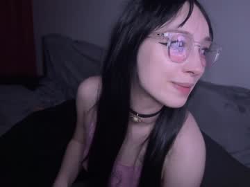 couple
        darkfirenight cam image #4285792