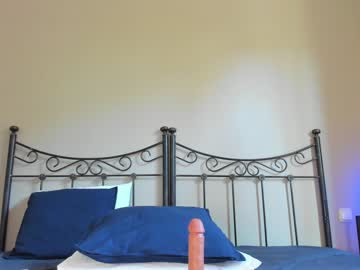 girl
        okssanna cam image #1896678