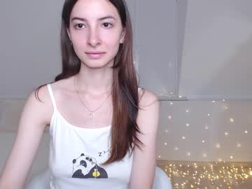 girl
        _shy_cutie cam image #1983784