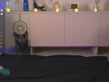 girl
        oki_dokie cam image #2934210