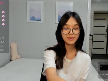 girl
        perfect_harmony cam image #3340650