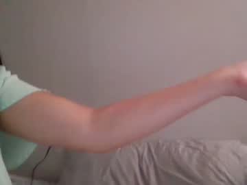 girl
        london_tipton cam image #2204052