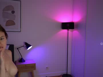 girl
        chloewildd cam image #6626739