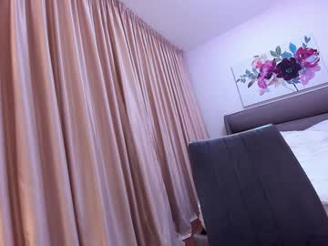girl
        ehotlovea cam image #6433665