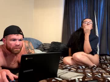 couple Live Cam Girls Love To Strip Naked For Their Viewers with daddydiggler41