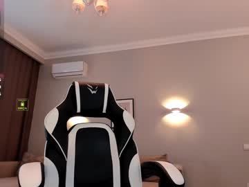 girl
        mary_delray cam image #5148917