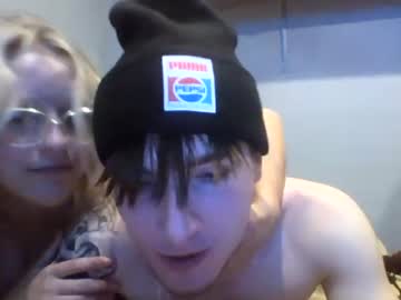 couple
        x_bookieblaster_x cam image #192095