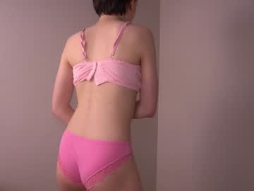 girl
        flame_palm_ cam image #4979959
