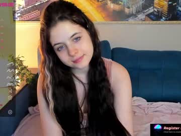 girl
        nessa_more cam image #621852