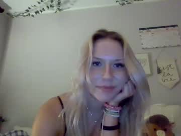 girl
        xprettyinpinkx cam image #1688016