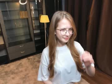 girl
        wiloneburtt cam image #4883567