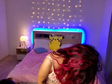 girl
        lilylluu cam image #5617985