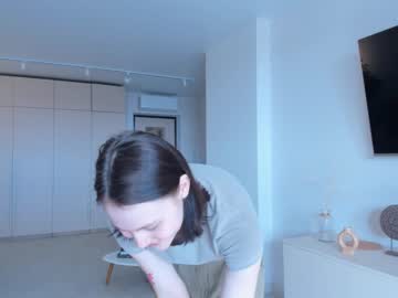 girl
        megancooks cam image #1077225