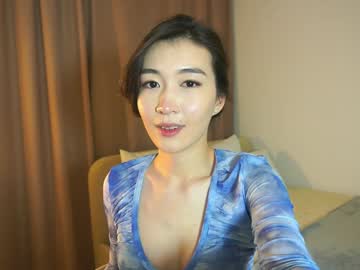 girl
        natsumiito cam image #5174200