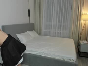 girl
        shine_chanel cam image #4427245