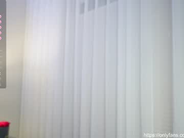 girl
        hotangelalli cam image #3615019