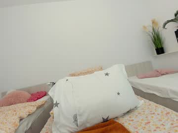 girl
        ehotlovea cam image #6895848