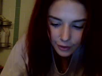 girl
        madsbby cam image #486172