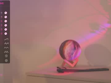 girl
        oki_dokie cam image #2321860