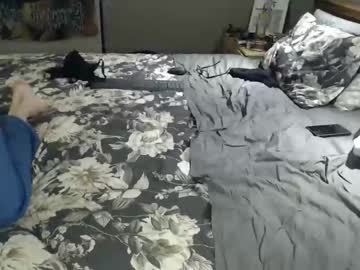 couple
        nzplaytime cam image #273596