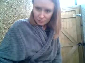 girl
        eatmypie69 cam image #2753029