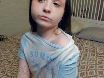 girl
        polly_dollie_ cam image #3946482