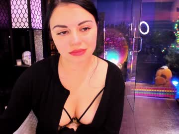 girl
        alma_pearl cam image #5912637